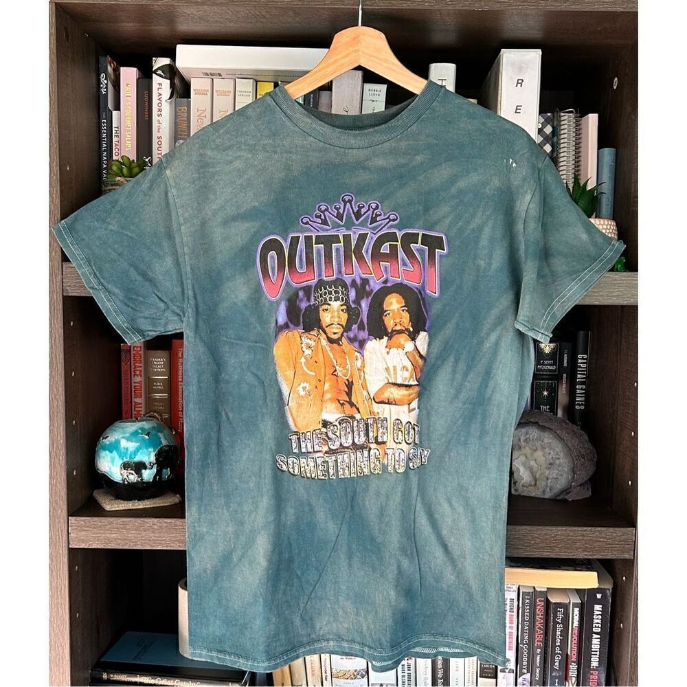 🐿️ NWOT Outkast Mineral Wash Green Short Sleeve Graphic Tee Unisex Medium
